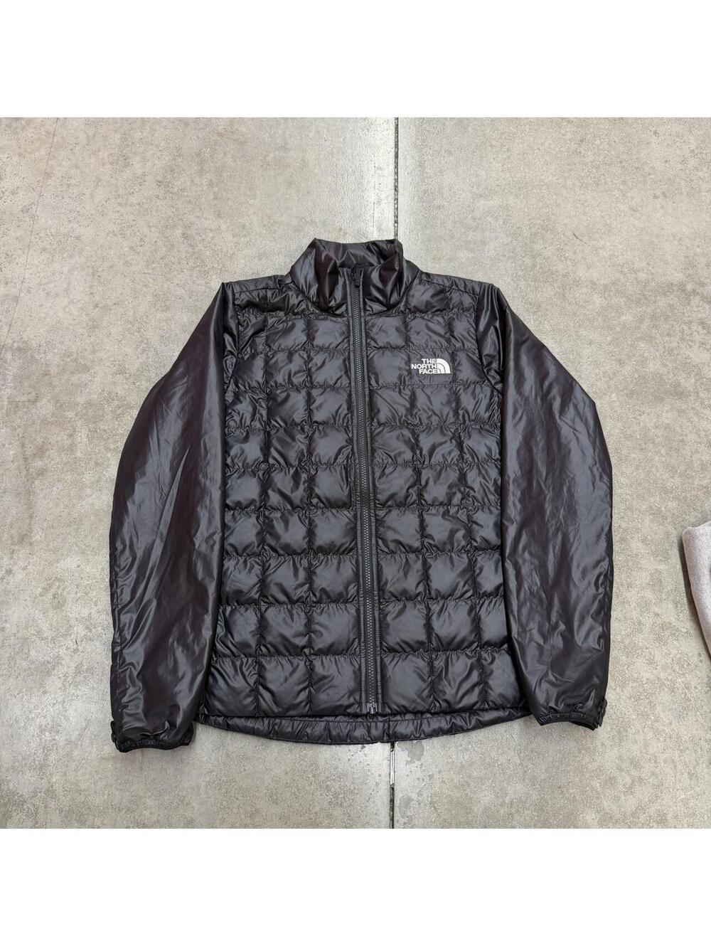 the north face thermoball eco black quilted jacket size medium WOMENS